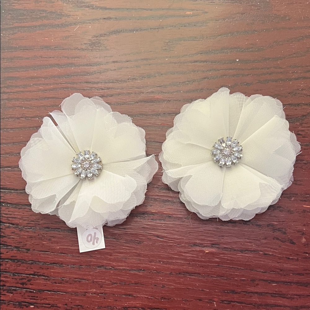 Mariella shoe clips I white chiffon with rhinestone centers. New with tags